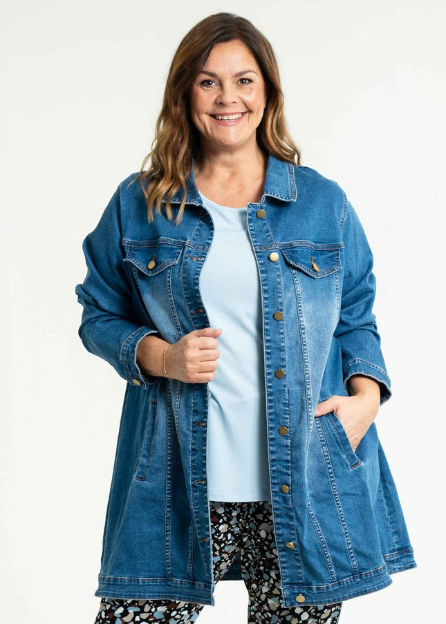 plus size Gozzip Amela lang denim jakke blå i store storrelser