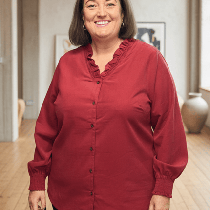 plus size Gozzip Dorothea kordfløyel bluse Rød i store storrelser