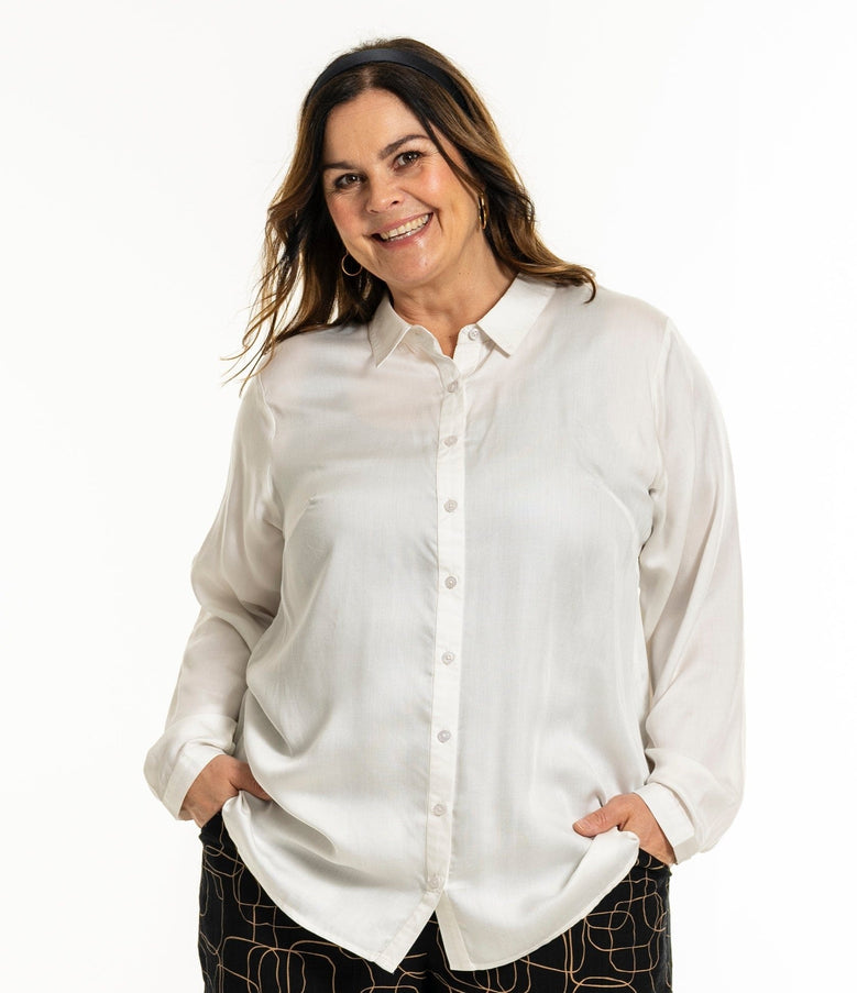 plus size Gozzip Karina skjorte offwhite i store storrelser