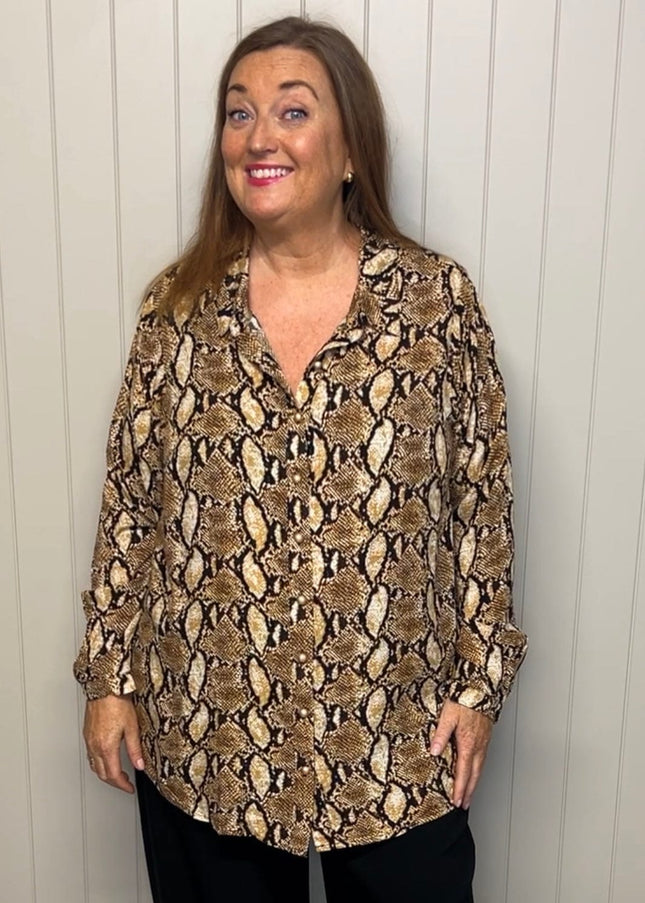 plus size Gozzip Karina skjorte snakeprint i store storrelser