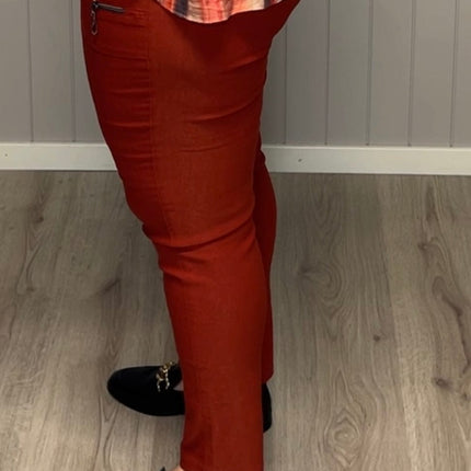 plus size JST bukse (8880) med knapp og glidelås på lomme Rust i store storrelser