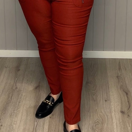 plus size JST bukse (8880) med knapp og glidelås på lomme Rust i store storrelser