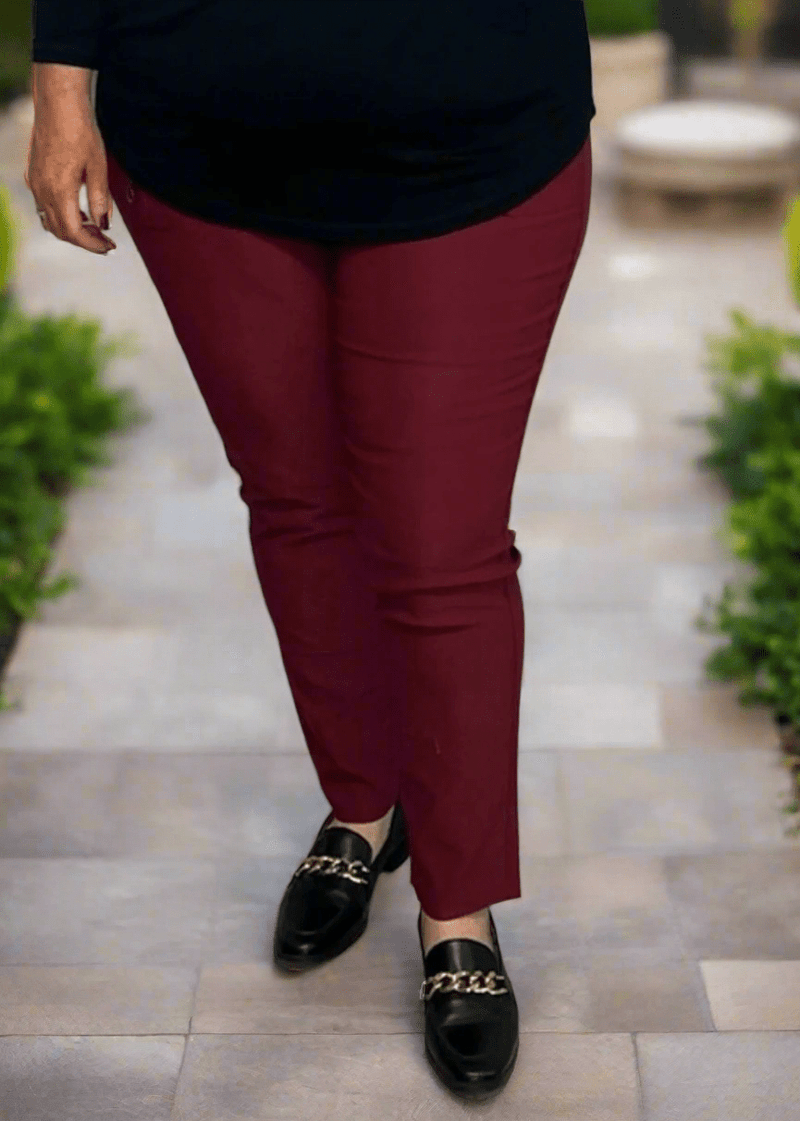 plus size JST bukse (8880) med knapp og glidelås på lomme Vinrød i store storrelser