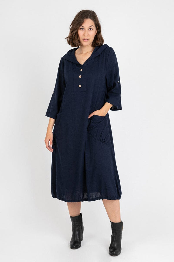 plus size Pomme Lin/bomullskjole med hette Marine i store storrelser