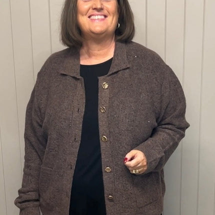 plus size Signature Cardigan med gullknapper og paljetter Brun i store storrelser