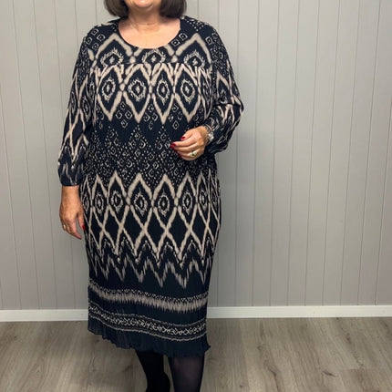 plus size Signature kjole mønstret sort og beige i store storrelser