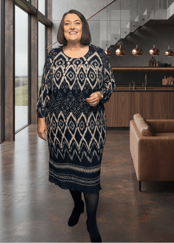 plus size Signature kjole mønstret sort og beige i store storrelser