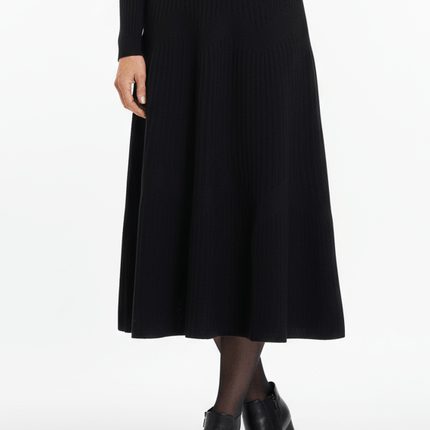 plus size Signature strikkeskjørt Sort i store storrelser