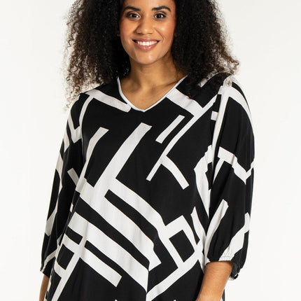 plus size Studio Emmy bluse sort og hvit i store storrelser