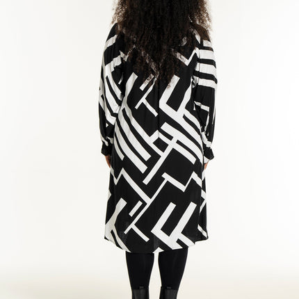 plus size Studio Gunda kjole sort og hvit i store storrelser