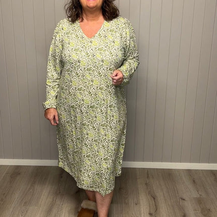 plus size Trofe nattkjole med lange ermer bambus grønnprint i store storrelser