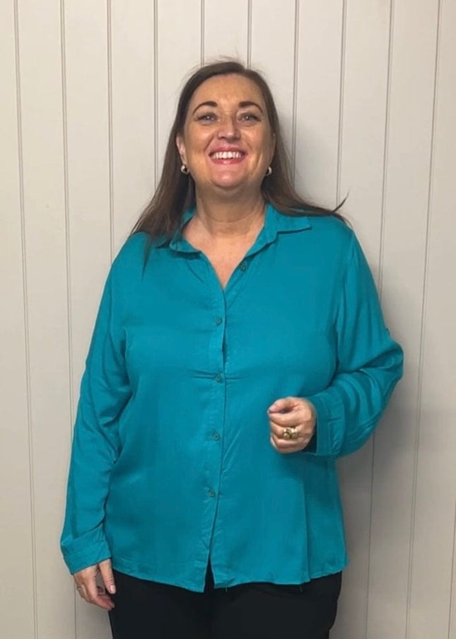 plus size WF avslappet bluse i viskose Grønn i store storrelser