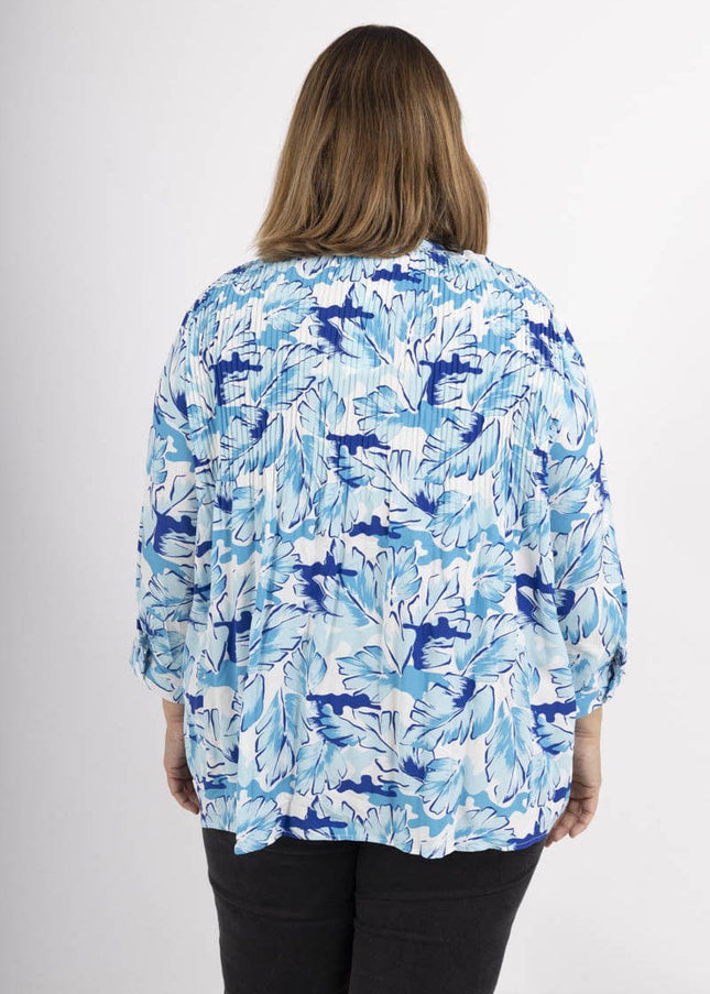 plus size WF flowy bluse med 3/4 ermer, viskose, tropisk trykk, Lyseblå i store storrelser