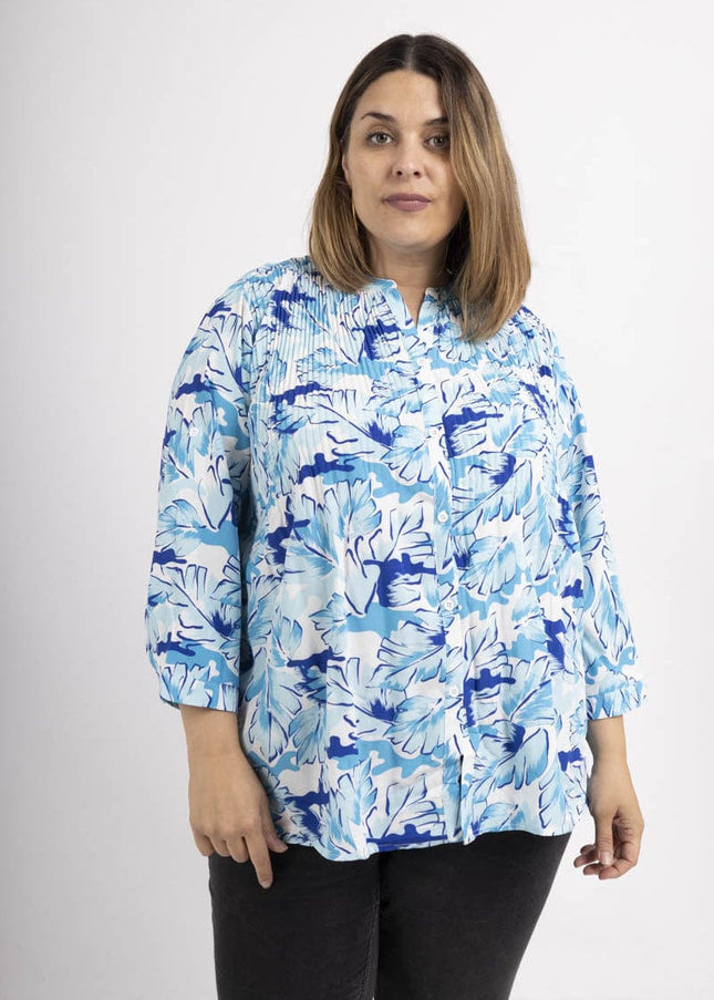 plus size WF flowy bluse med 3/4 ermer, viskose, tropisk trykk, Lyseblå i store storrelser