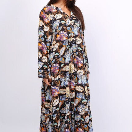 plus size WF lang kjole med v-hals, lange ermer, 100% viskose, mønstret, Sort i store storrelser