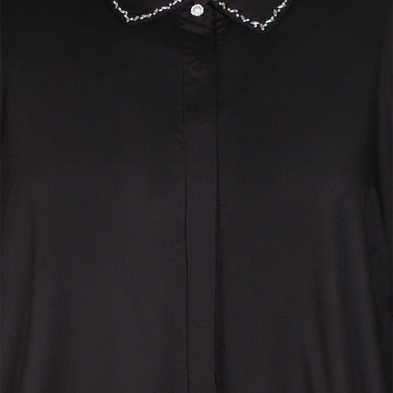 plus size Zhenzi Vicky skjorte med pynt Sort i store storrelser