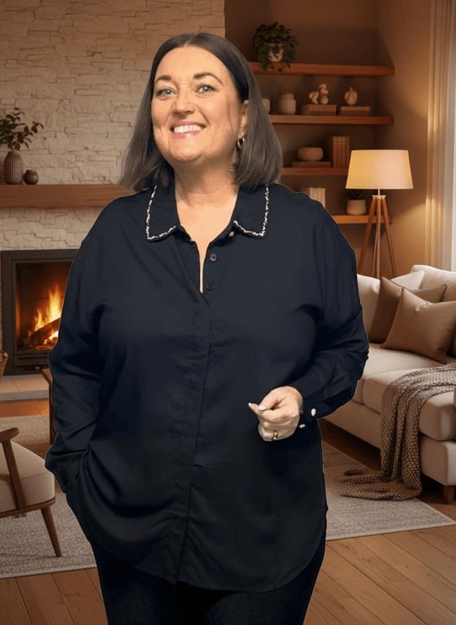 plus size Zhenzi Vicky skjorte med pynt Sort i store storrelser